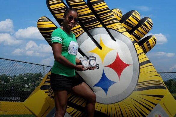 This Serial Entrepreneur Is Bringing The NFL Into The Card Business