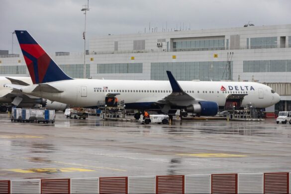 Delta Co-Pilot Indicted for Threatening to Use Gun on Flight