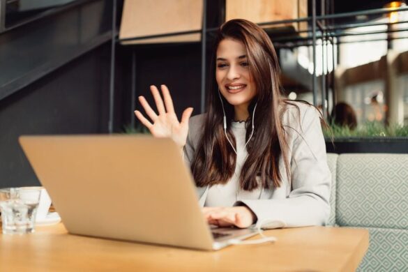 How Software Enables Small Businesses to Run Their First Webinar