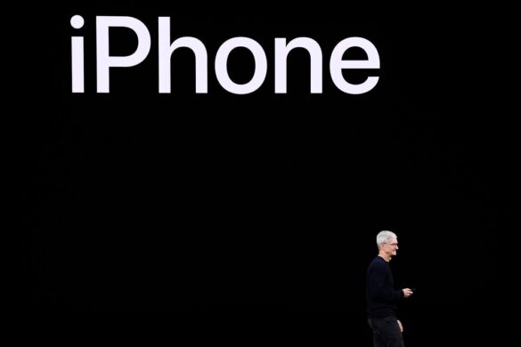 Here's When Apple Plans to Release New iPhones With AI