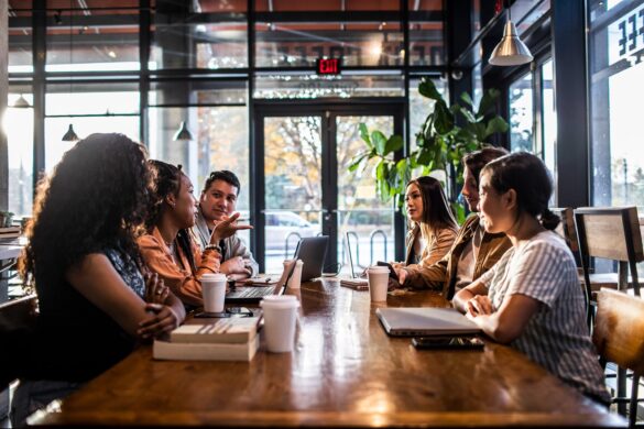 7 Hispanic Business Leaders Reveal Their Top Advice For Taking Your Company From Zero to Success