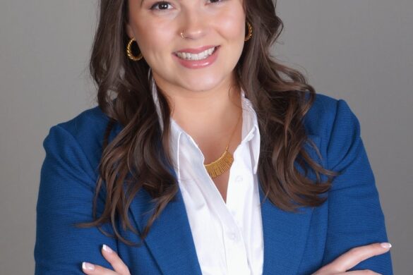 Former 911 Dispatcher's Side Hustle Earns Over $4k a Month