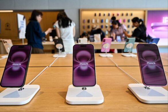 Apple iPhone Prices Could Rise to $3,500 if Made in the US