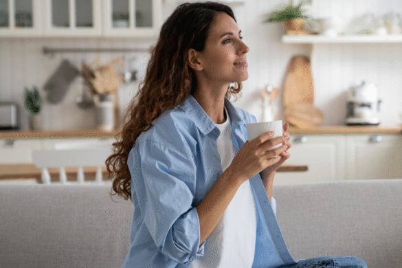 7 things happy people do every day without thinking about it, according to psychology