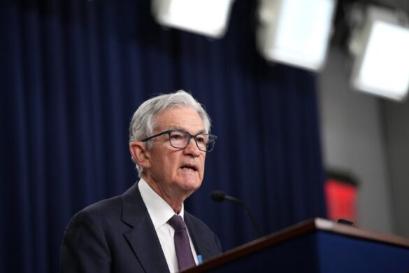 Fed Holds Rates Steady. Here's How it Impacts Mortgage Rates.