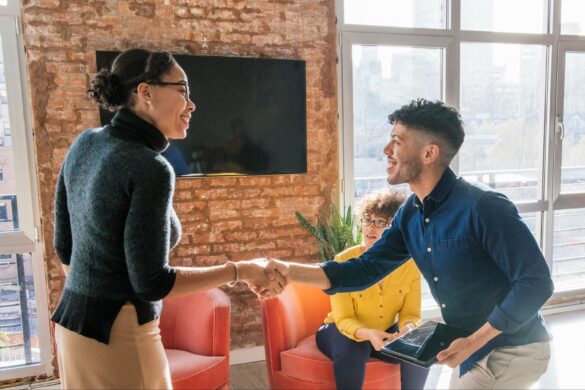 I've Heard Hundreds of Pitches Running a 9-Figure Company — Here's What Makes Me Say 'Yes'